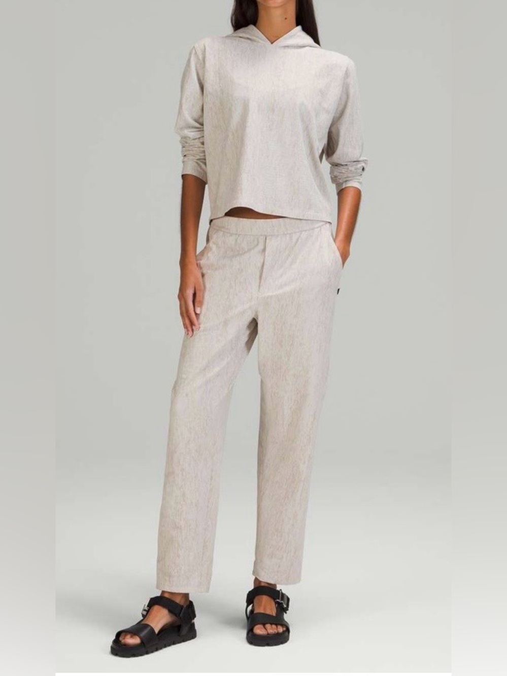 Lululemon lab Relaxed Jogger
* Jacquard, size 8
#183
